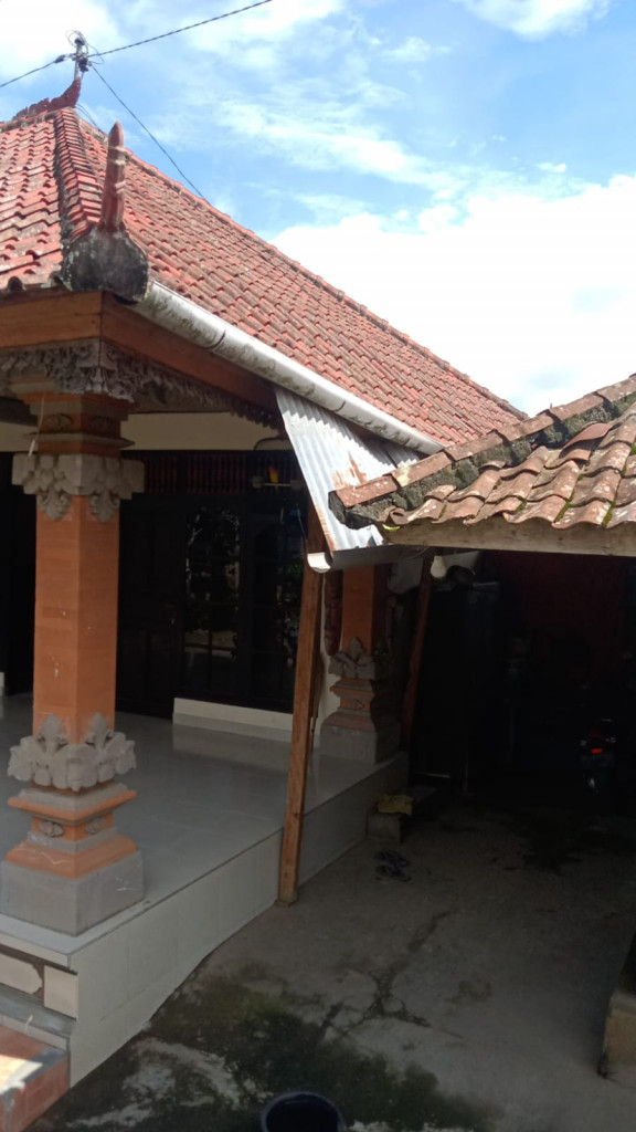 Atap Rumah Jebol di Banjar Bukit Munduk Tiying, Desa Pelaga, Kecamatan Petang Tanggal 05 Desember 2023